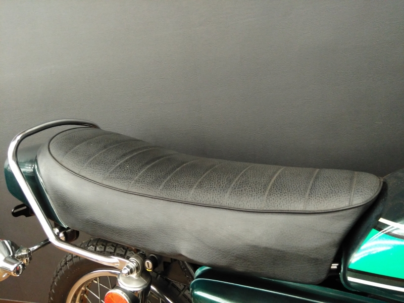 カワサキ 250SS ノーマルスタイル  8