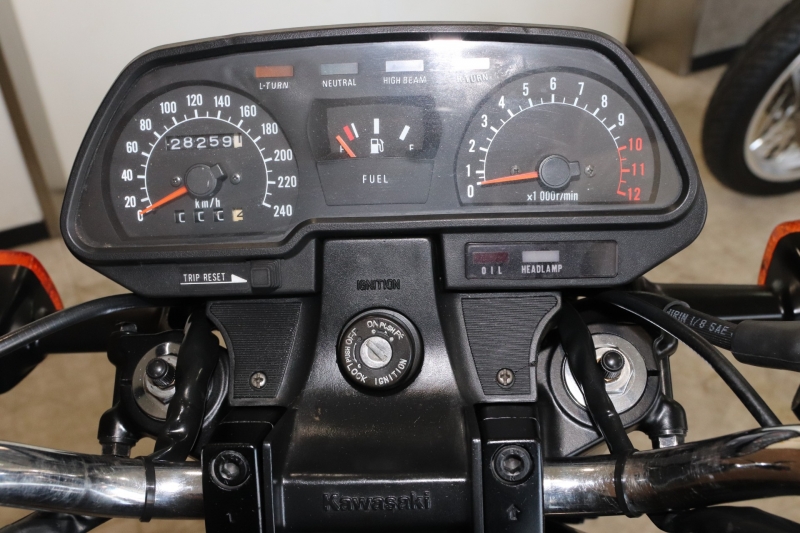カワサキ KZ750 東京本店 北米キャブ仕様 8