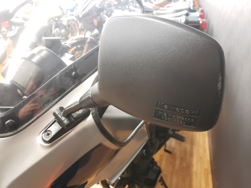 カワサキ GPZ750A1  30