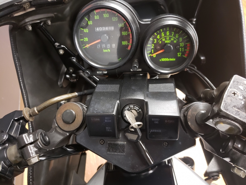 カワサキ GPZ750A1  22