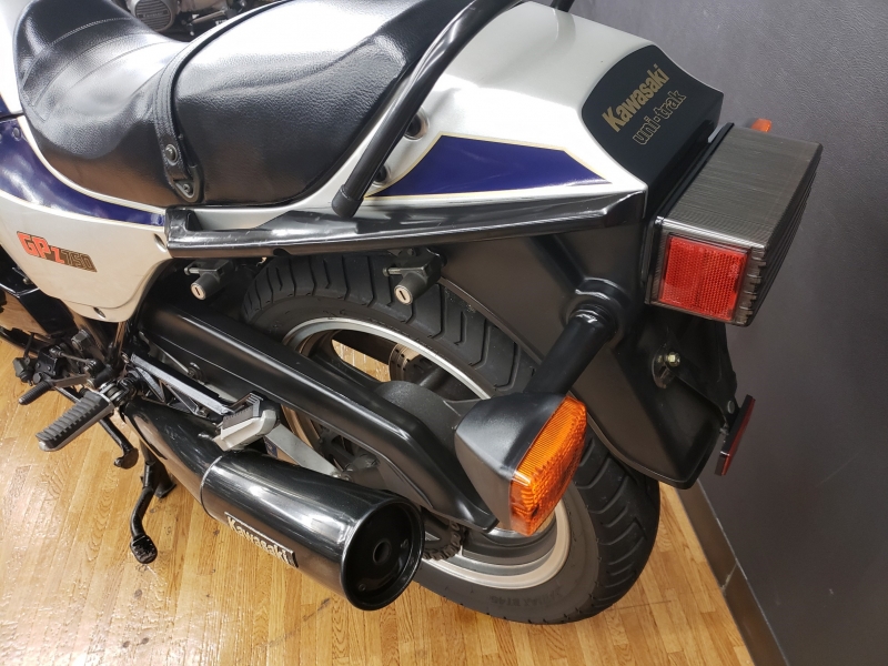 カワサキ GPZ750A1  49