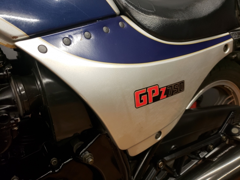 カワサキ GPZ750A1  43