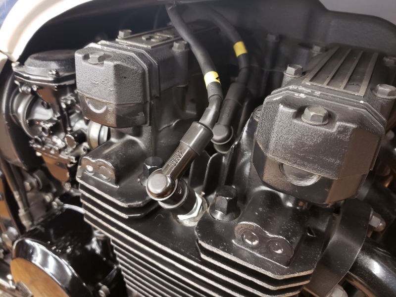 カワサキ GPZ750A1  8
