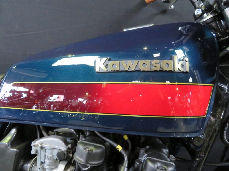 カワサキ Z400シリーズ(FX・J) E4 FX仕様 外装ニューペイント 3