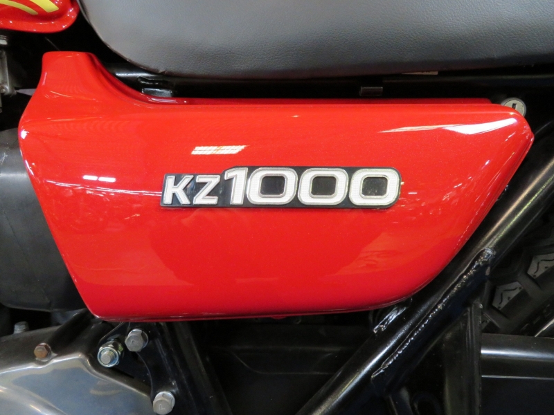 カワサキ KZ1000 特選車 外装ニューペイント 集合新品  22