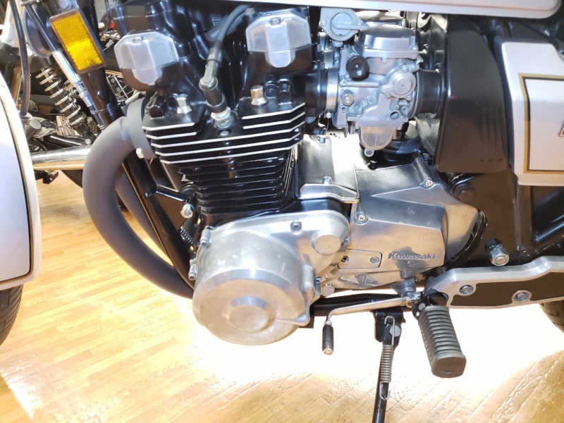 カワサキ Z1000J-1  特選車  4