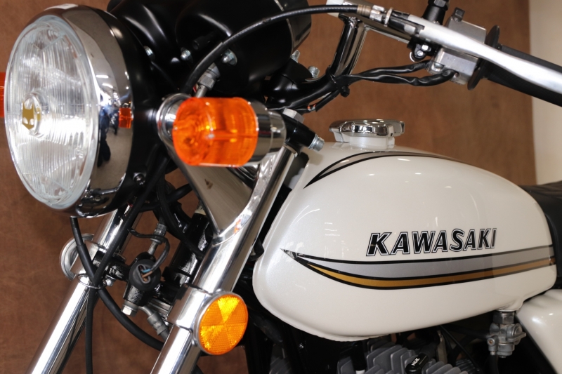 カワサキ 350SS 東京本店 セブンスターキャスト改 11