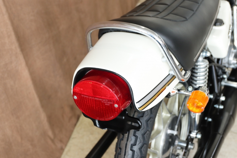 カワサキ 350SS 東京本店 セブンスターキャスト改 3