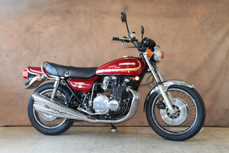 カワサキ Z750Four(D1) 東京本店 ルミナスD.レッド 1