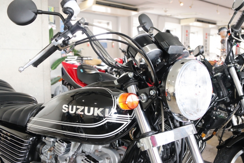 スズキ GS400 東京本店 BLACK外装 2