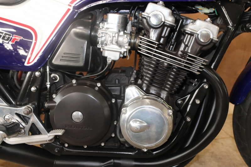 ホンダ CB750FC 東京本店 青/白 OHLINS 6
