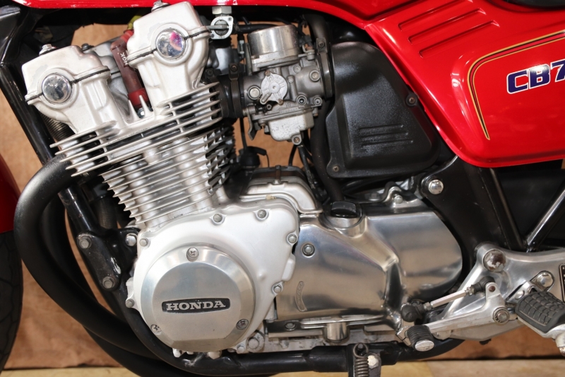 ホンダ CB750FB 東京本店 グンカラーのFB 16