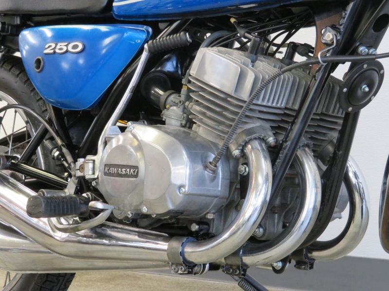 カワサキ 250SS 青刀 MACH-1 16