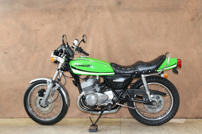 カワサキ KH250(B1) 東京本社 集合チャンバー 11