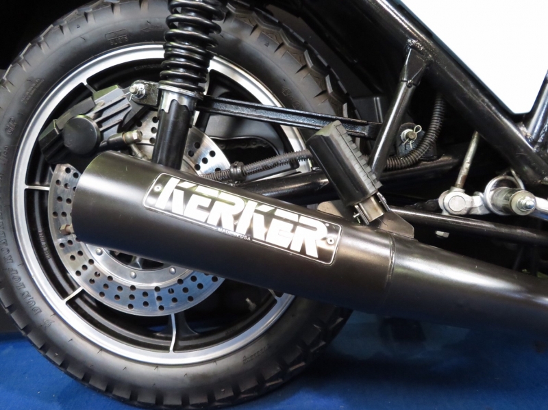 カワサキ Z1R 外装ニューペイント KERKER 11