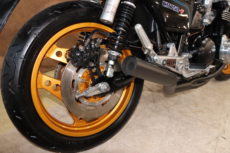 ホンダ CB750FB 東京本社  限定BLACK セミレストア車 7