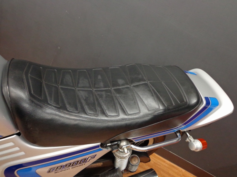 ホンダ CB900FCスペンサーカラー 33
