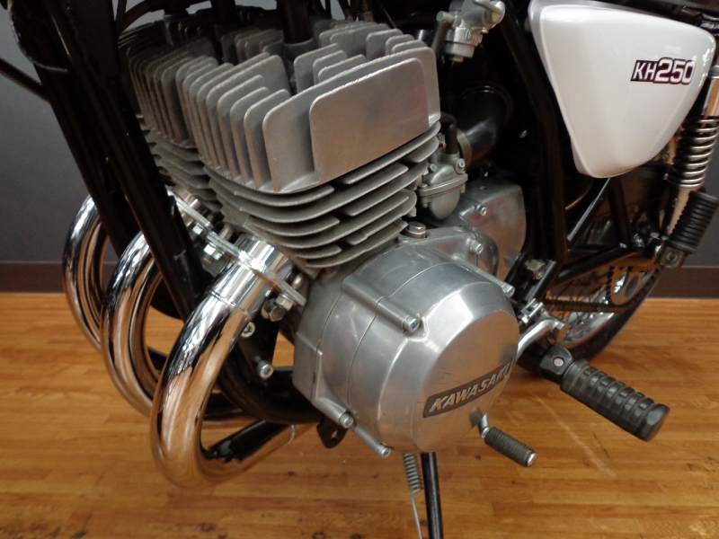 カワサキ KH250 白虹 メッキ集合 17