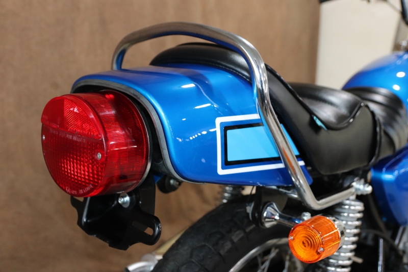 カワサキ 250SS 東京本社 3本チャンバーのMACH-1青刀 4