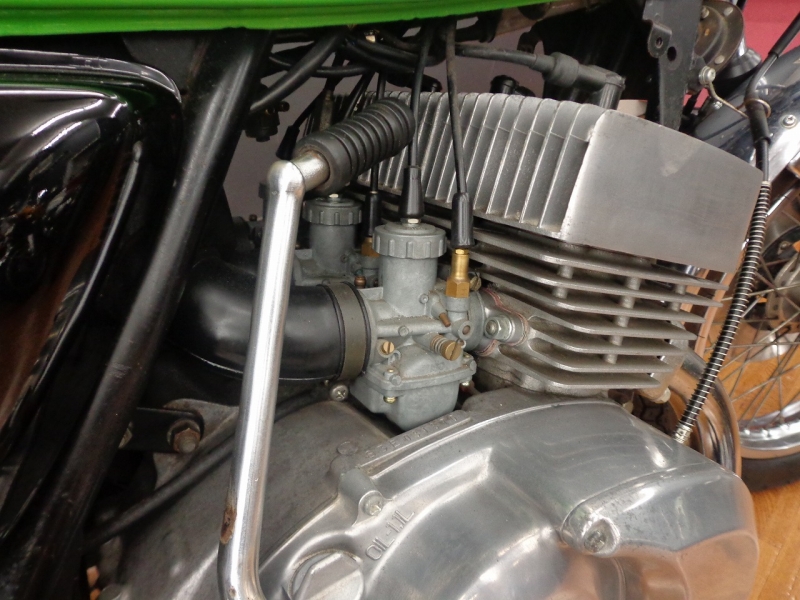 カワサキ KH400 最終ライムカラー 4