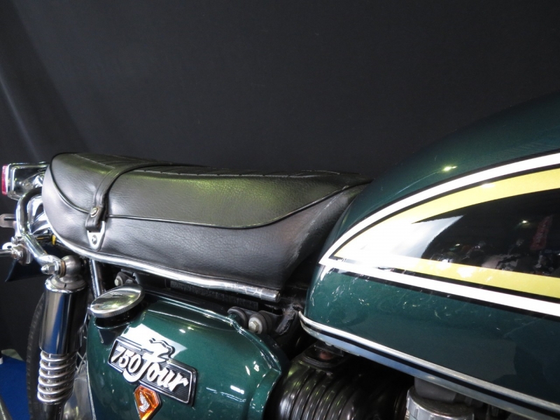 ホンダ CB750Four K4 ノーマル HM341装着 10
