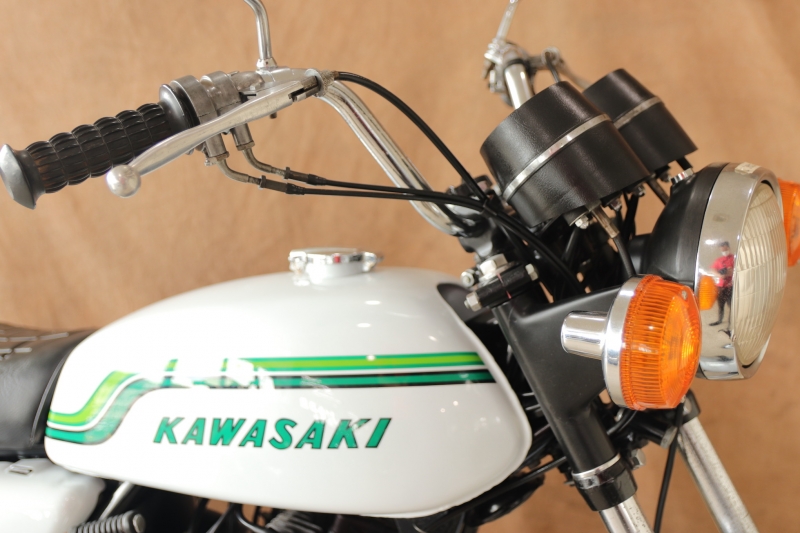 カワサキ 250SS 東京本社 国内 WHITERAINBOW 2