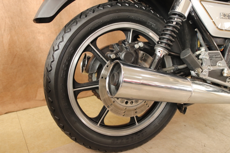 カワサキ Z1000J 東京本社 J1 ギャラクシーシルバー 7