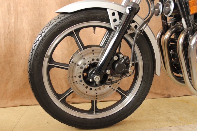 カワサキ Z1000J 東京本社 J1 ギャラクシーシルバー 15