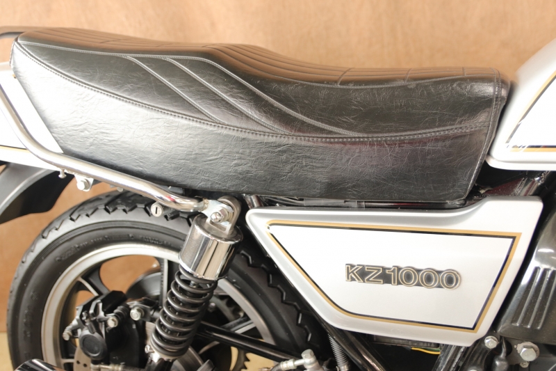 カワサキ Z1000J 東京本社 J1 ギャラクシーシルバー 3