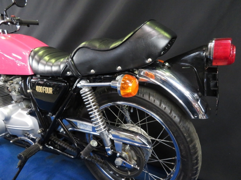 ホンダ CB400Four 人気の国内仕様! 25