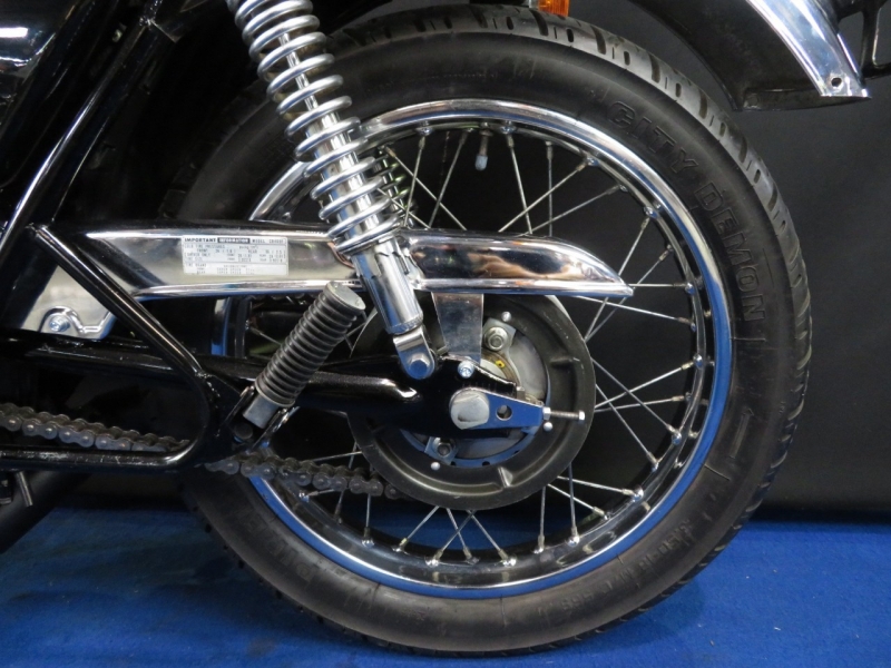 ホンダ CB400Four 人気の国内仕様! 24