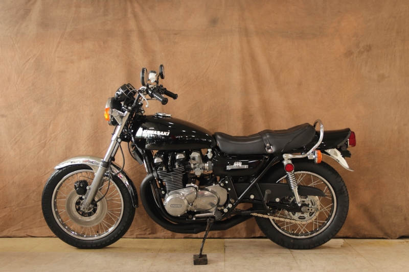 カワサキ KZ900 東京本社 BLACK仕様 12