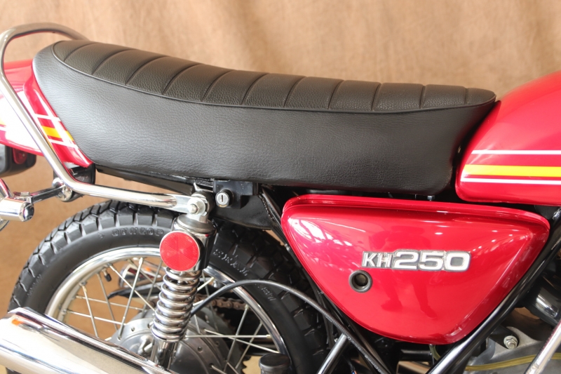 カワサキ KH250 東京本社 A5 ノーマル車 3