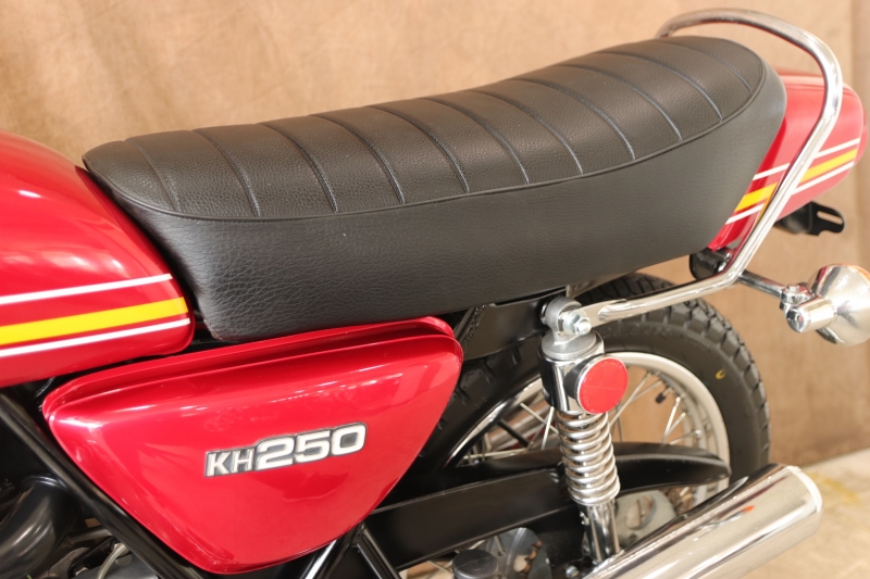 カワサキ KH250 東京本社 A5 ノーマル車 13