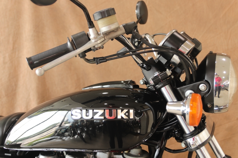 スズキ GS400 東京本店 BLACKキャスト 2