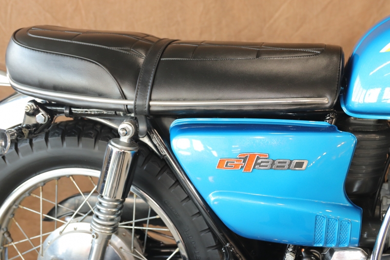 スズキ GT380 東京本社 B2 CORONADO BLUE 3