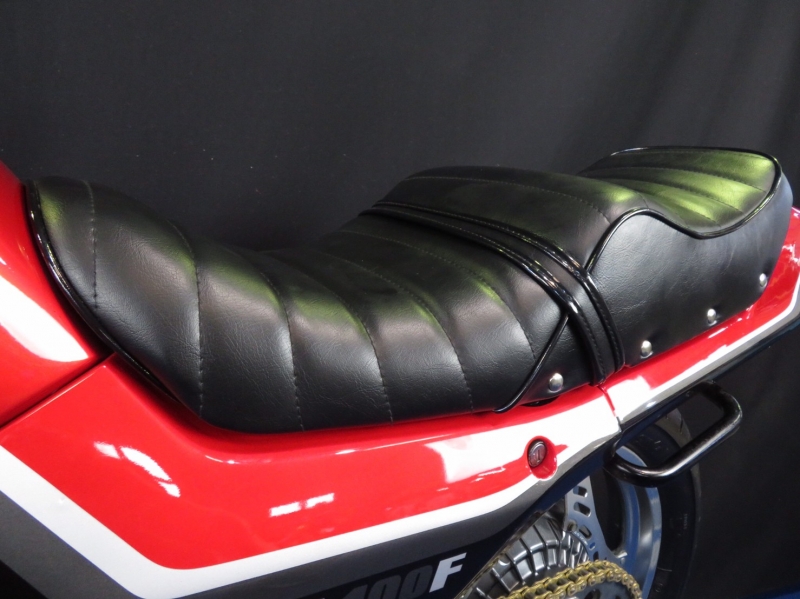 ホンダ CBX550F 2型外装 RPM管 23