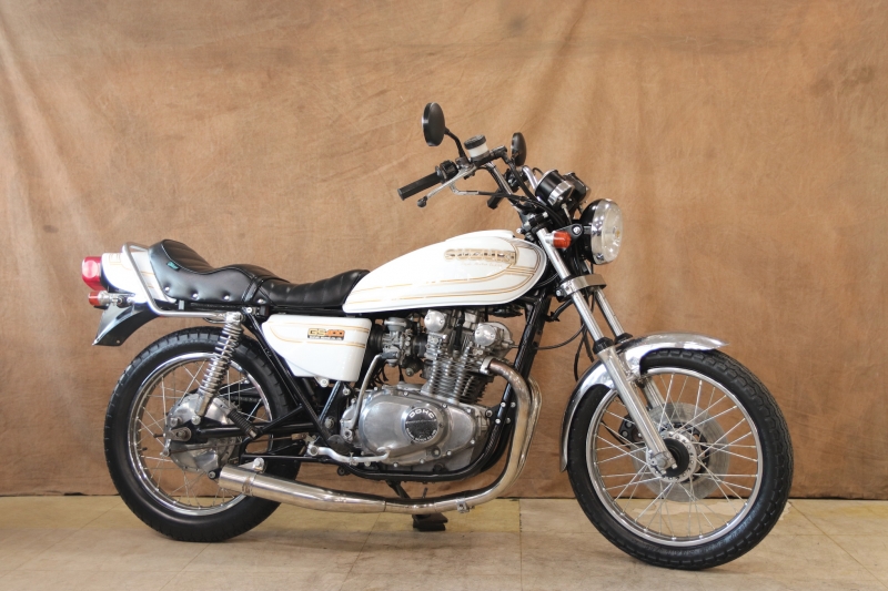 スズキ GS400 東京本社 PEARLWHIT E2カスタム 1