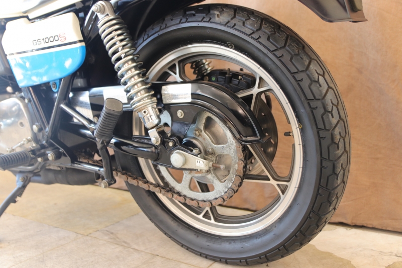 スズキ GS1000 18