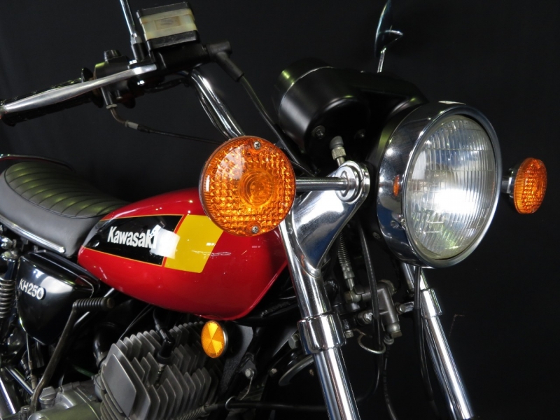 カワサキ KH250 B4  国内 ノーマル 2
