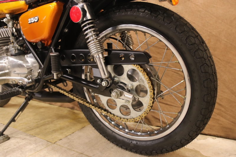 カワサキ 250SS(MACH-1) 東京本社 オリジナルGOLD外装 17