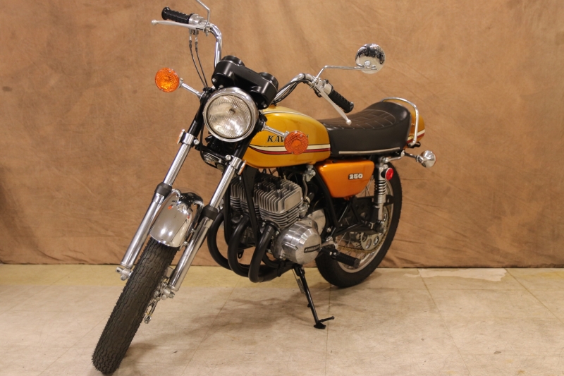 カワサキ 250SS(MACH-1) 東京本社 オリジナルGOLD外装 10