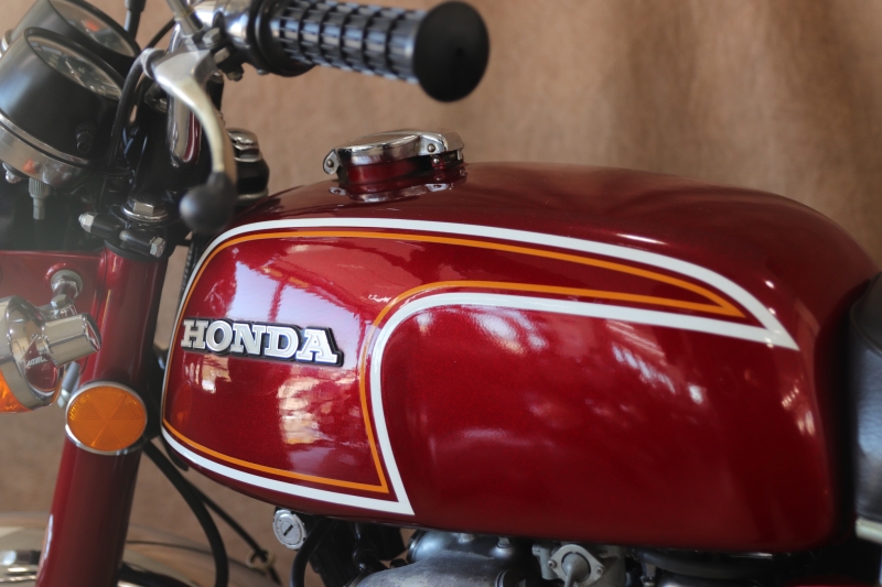 ホンダ CB350Four 東京本社 別格の美車 12