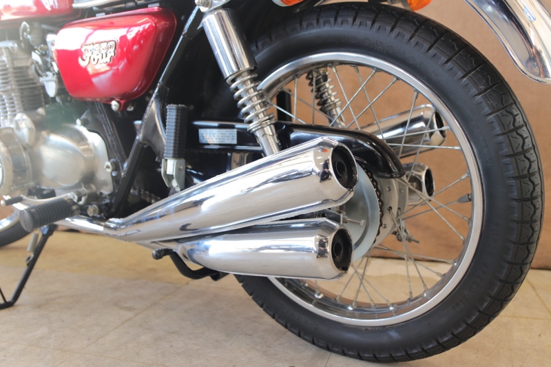 ホンダ CB350Four 東京本社 別格の美車 17