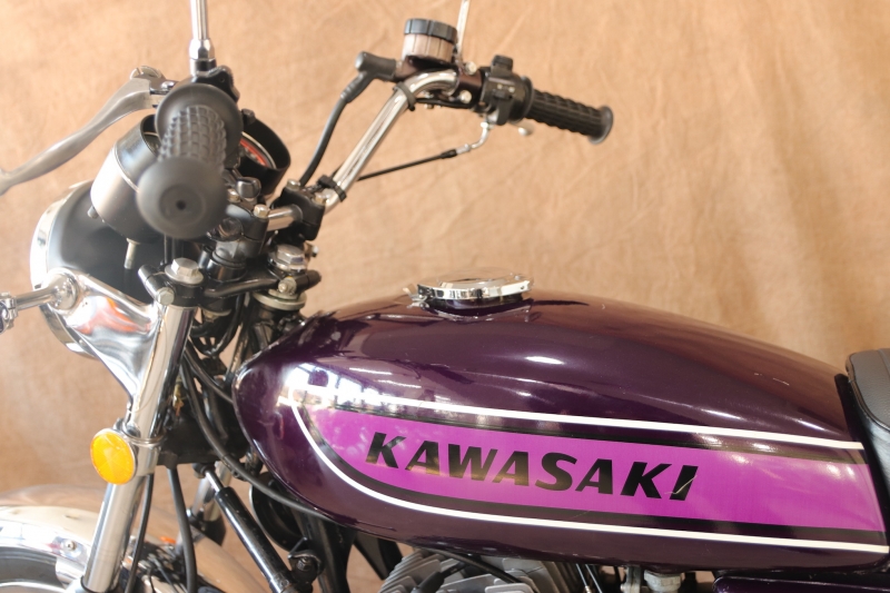カワサキ 750SS(H2C) 東京本社 オリジナルペイントの紫刀 13