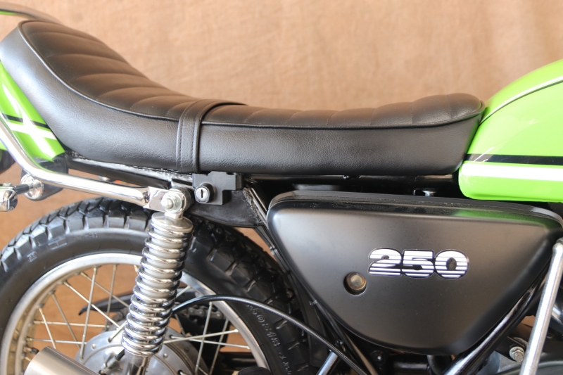カワサキ KH250 東京本社 最終型B5 BRITISH MODEL 3