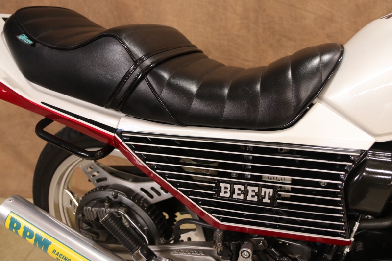 ホンダ CBX550F 東京本社 RPM+BEET外装 他対策/改良パーツ付き 4