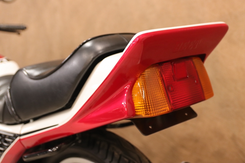 ホンダ CBX550F 東京本社 RPM+BEET外装 他対策/改良パーツ付き 15
