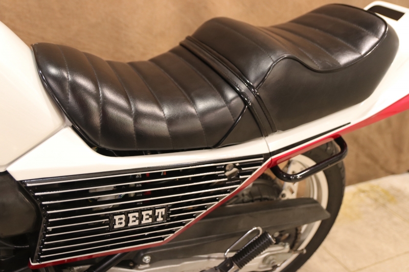 ホンダ CBX550F 東京本社 RPM+BEET外装 他対策/改良パーツ付き 14