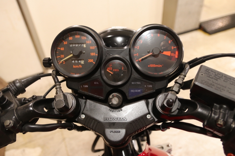 ホンダ CBX550F 東京本社 RPM+BEET外装 他対策/改良パーツ付き 9